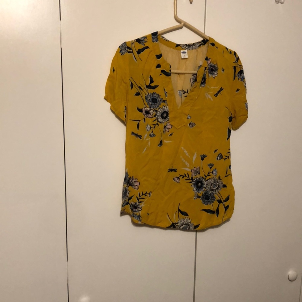 Old Navy Yellow Floral Short Sleeve Women’s Size Medium Top